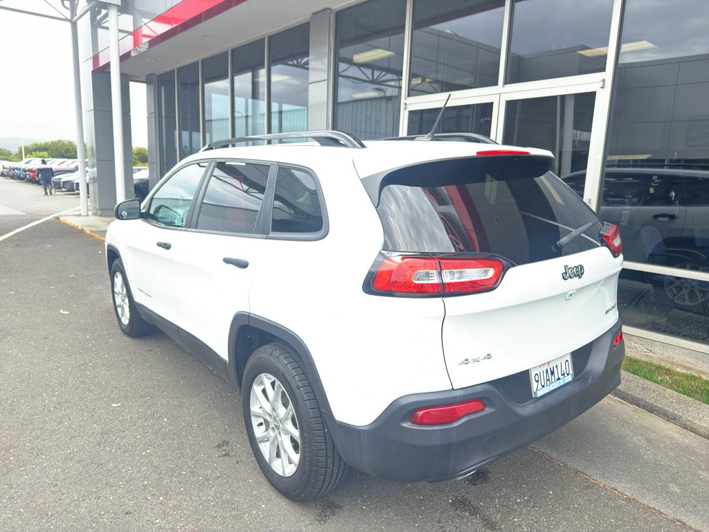 2016 Jeep Cherokee Sport