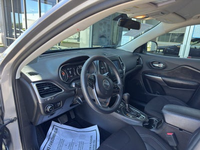 2019 Jeep Cherokee Latitude