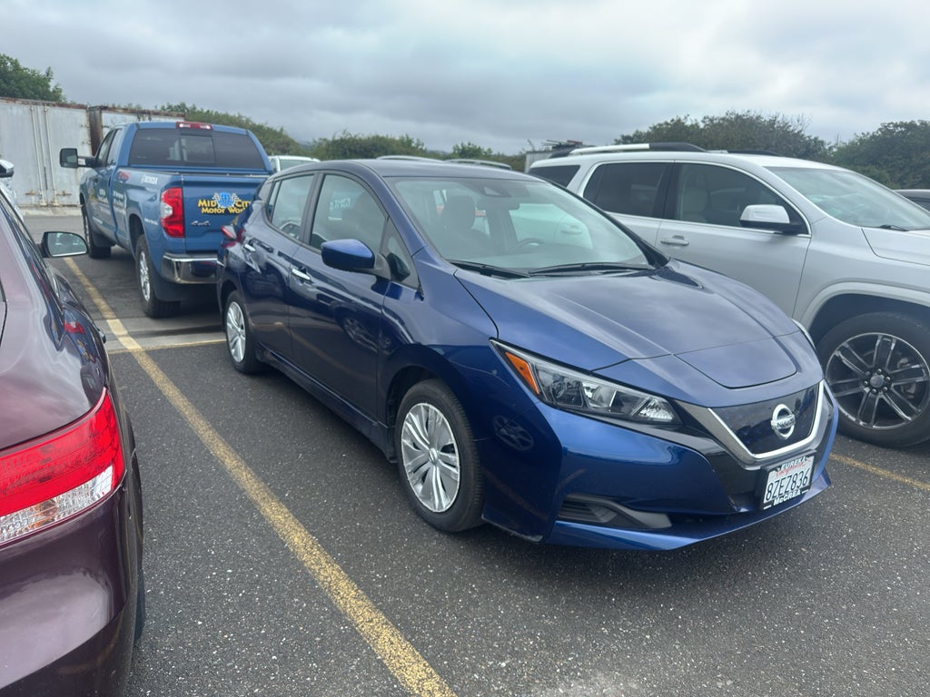 2022 Nissan LEAF S