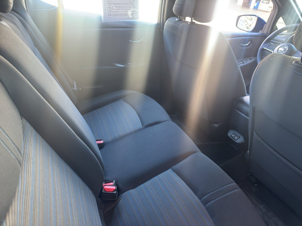 2022 Nissan LEAF S