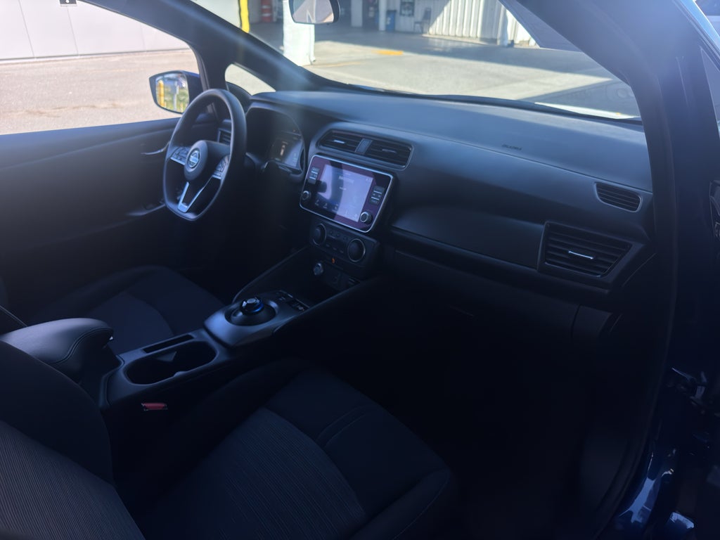 2022 Nissan LEAF S