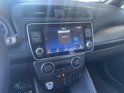 2022 Nissan LEAF S