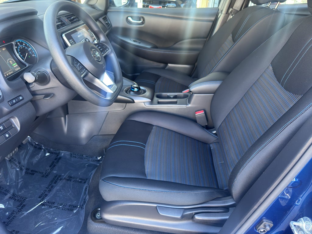 2022 Nissan LEAF S