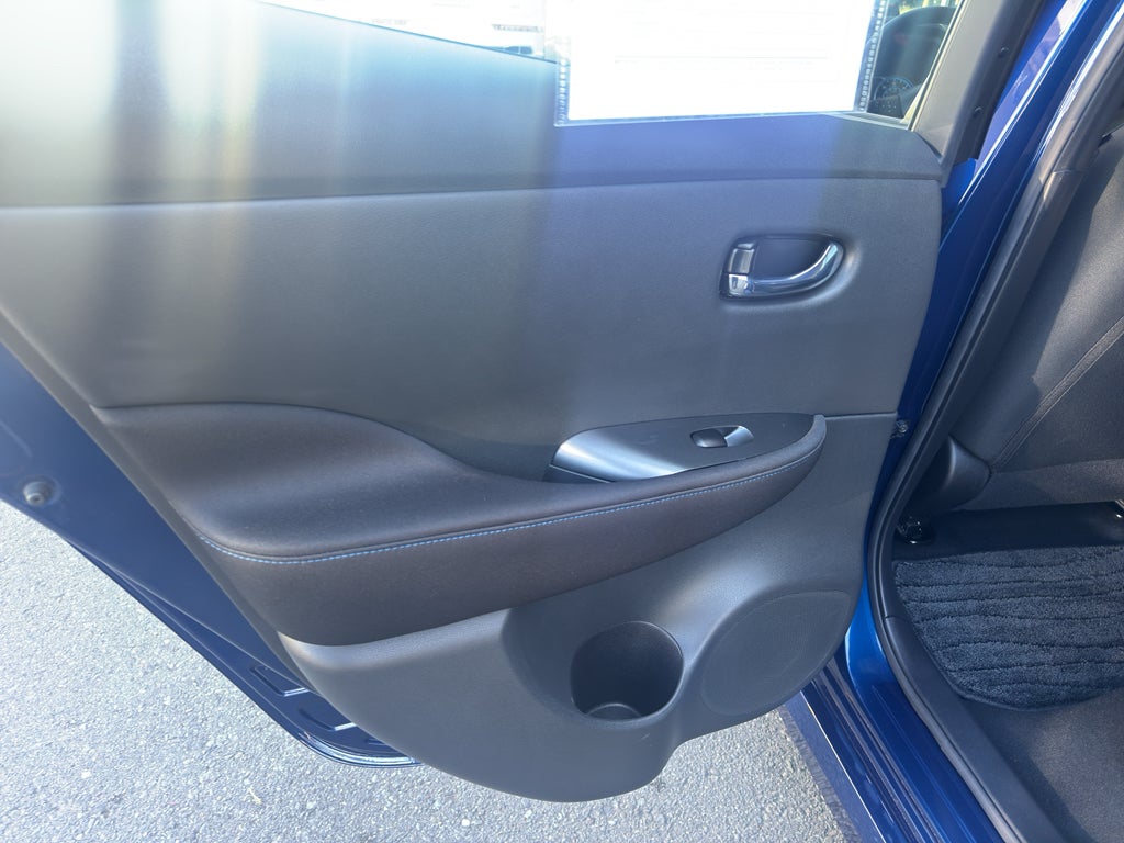 2022 Nissan LEAF S