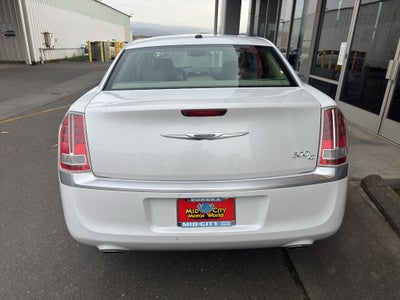2013 Chrysler 300C Luxury Series