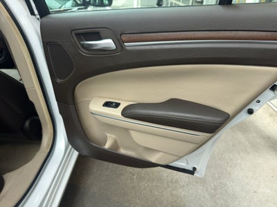 2013 Chrysler 300C Luxury Series