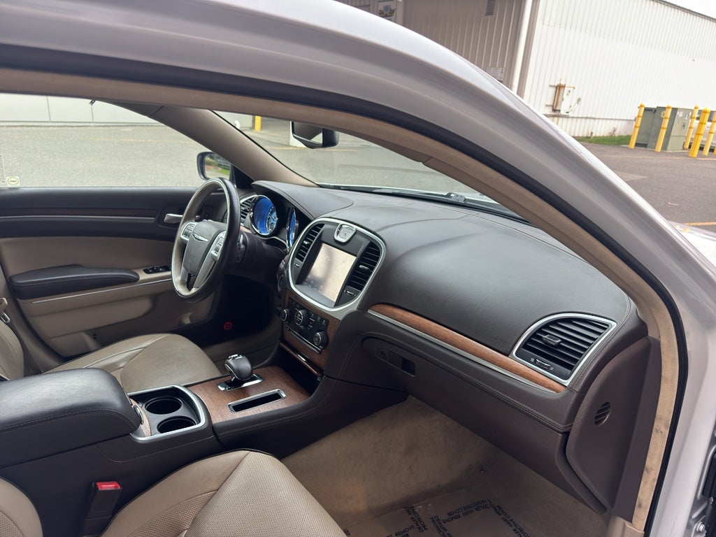 2013 Chrysler 300C Luxury Series