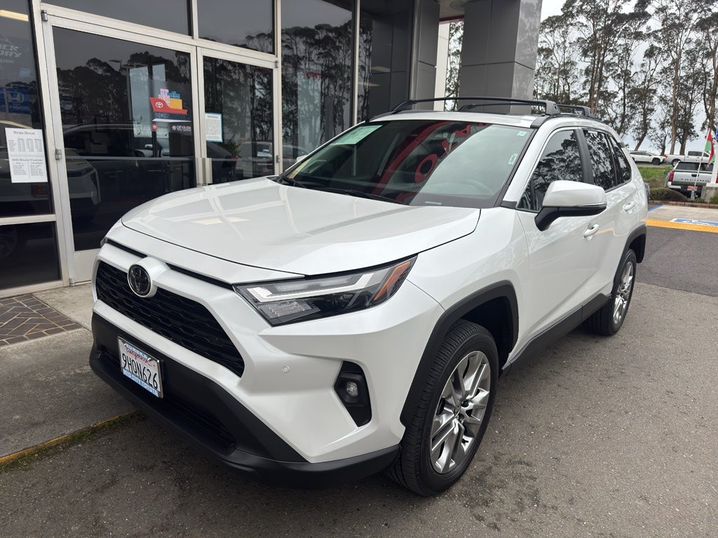 2023 Toyota RAV4 XLE Premium