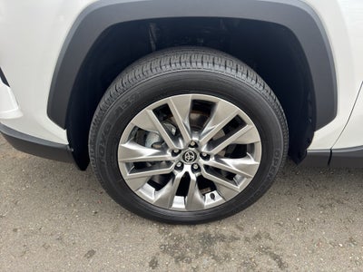 2023 Toyota RAV4 XLE Premium