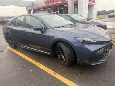 2026 Toyota Camry Hybrid SE