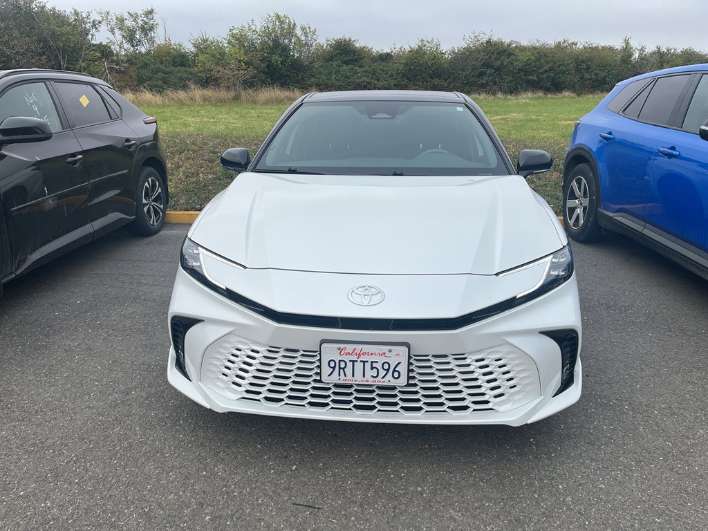 2025 Toyota Camry Hybrid XSE
