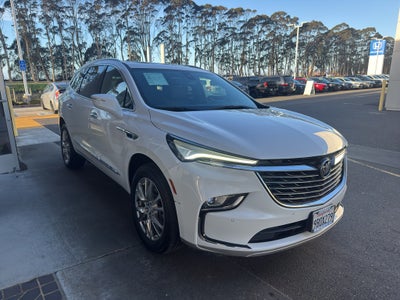 2022 Buick Enclave Essence