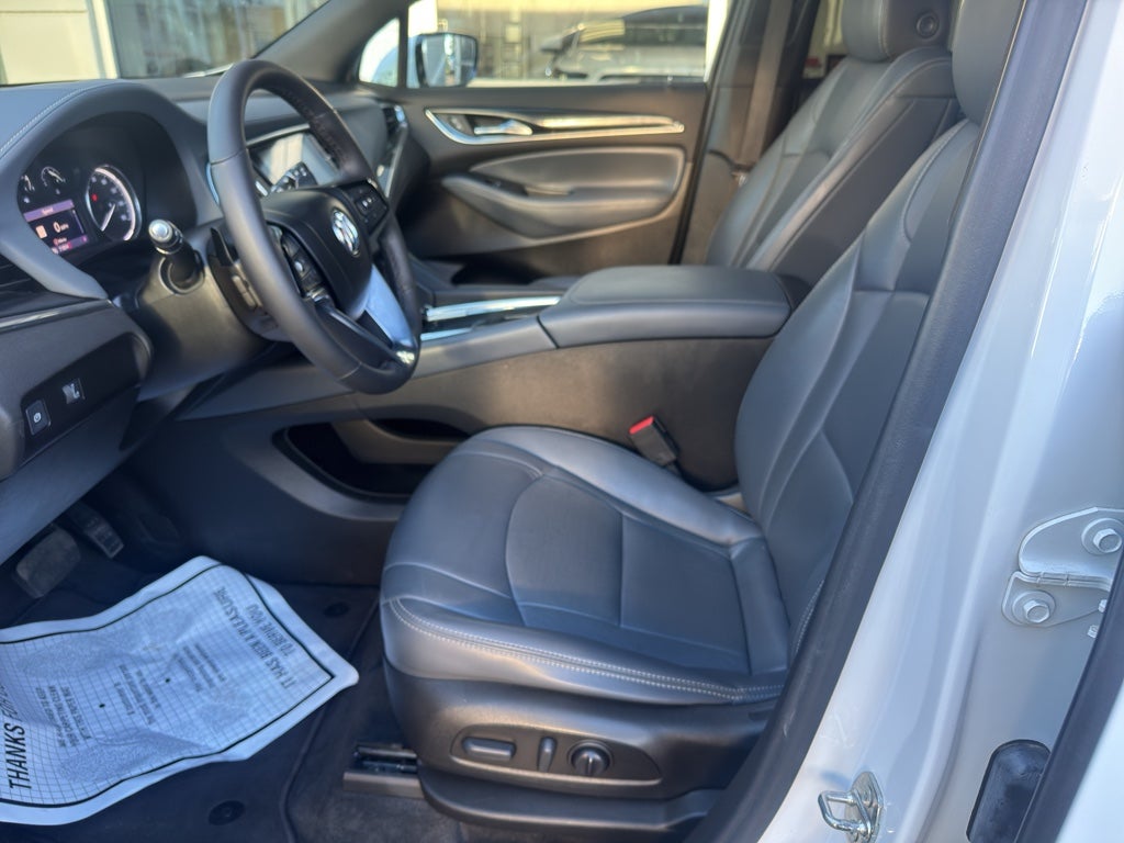 2022 Buick Enclave Essence