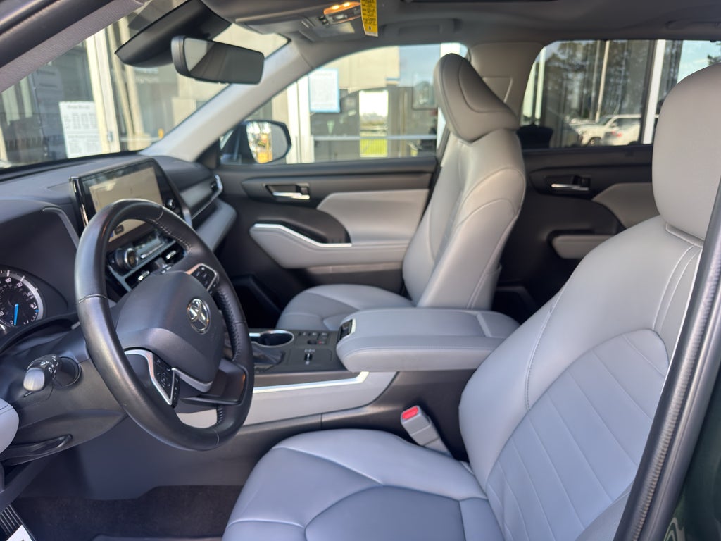 2023 Toyota Highlander Hybrid Hybrid XLE