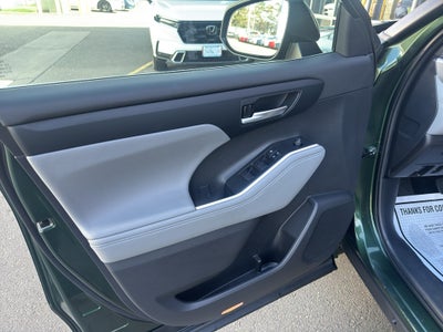 2023 Toyota Highlander Hybrid Hybrid XLE