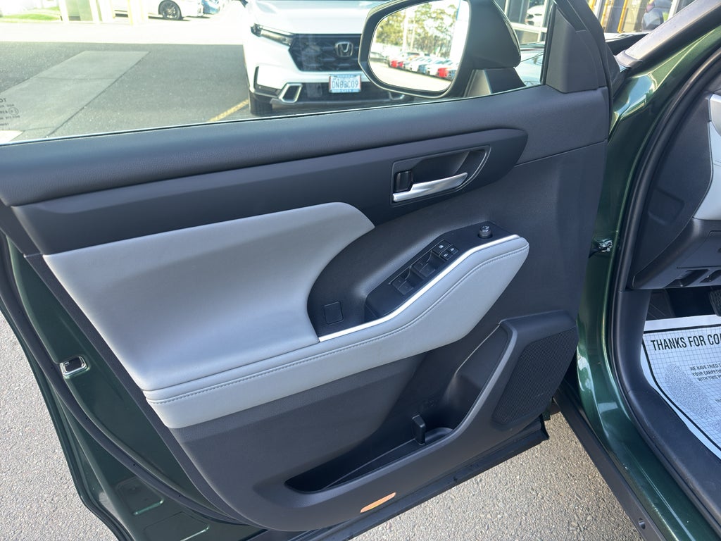 2023 Toyota Highlander Hybrid Hybrid XLE