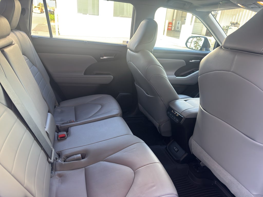 2023 Toyota Highlander Hybrid Hybrid XLE