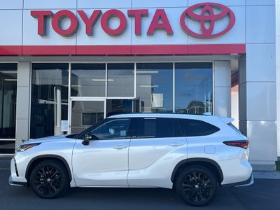 2025 Toyota Highlander XSE