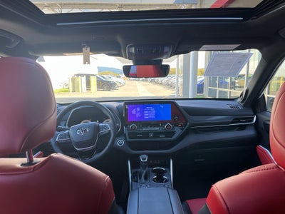 2025 Toyota Highlander XSE