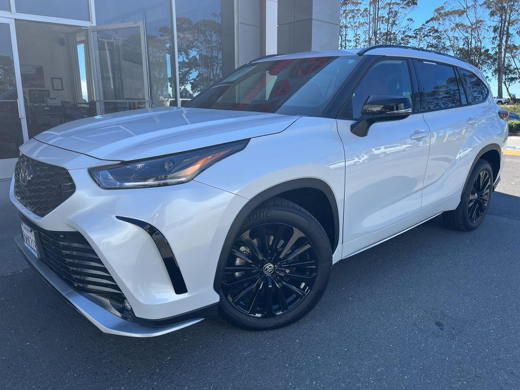 2025 Toyota Highlander XSE
