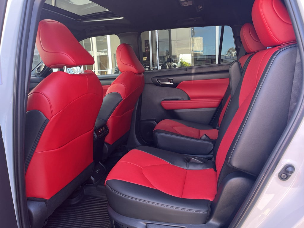 2025 Toyota Highlander XSE