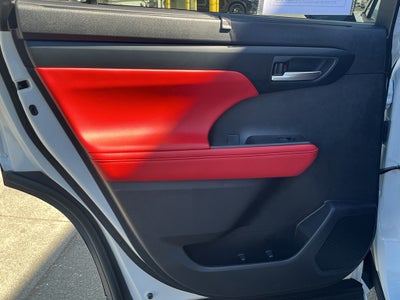 2025 Toyota Highlander XSE