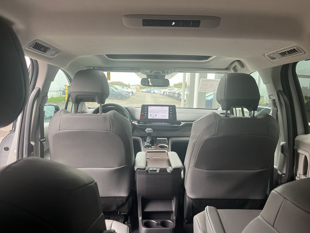 2022 Toyota Sienna XLE