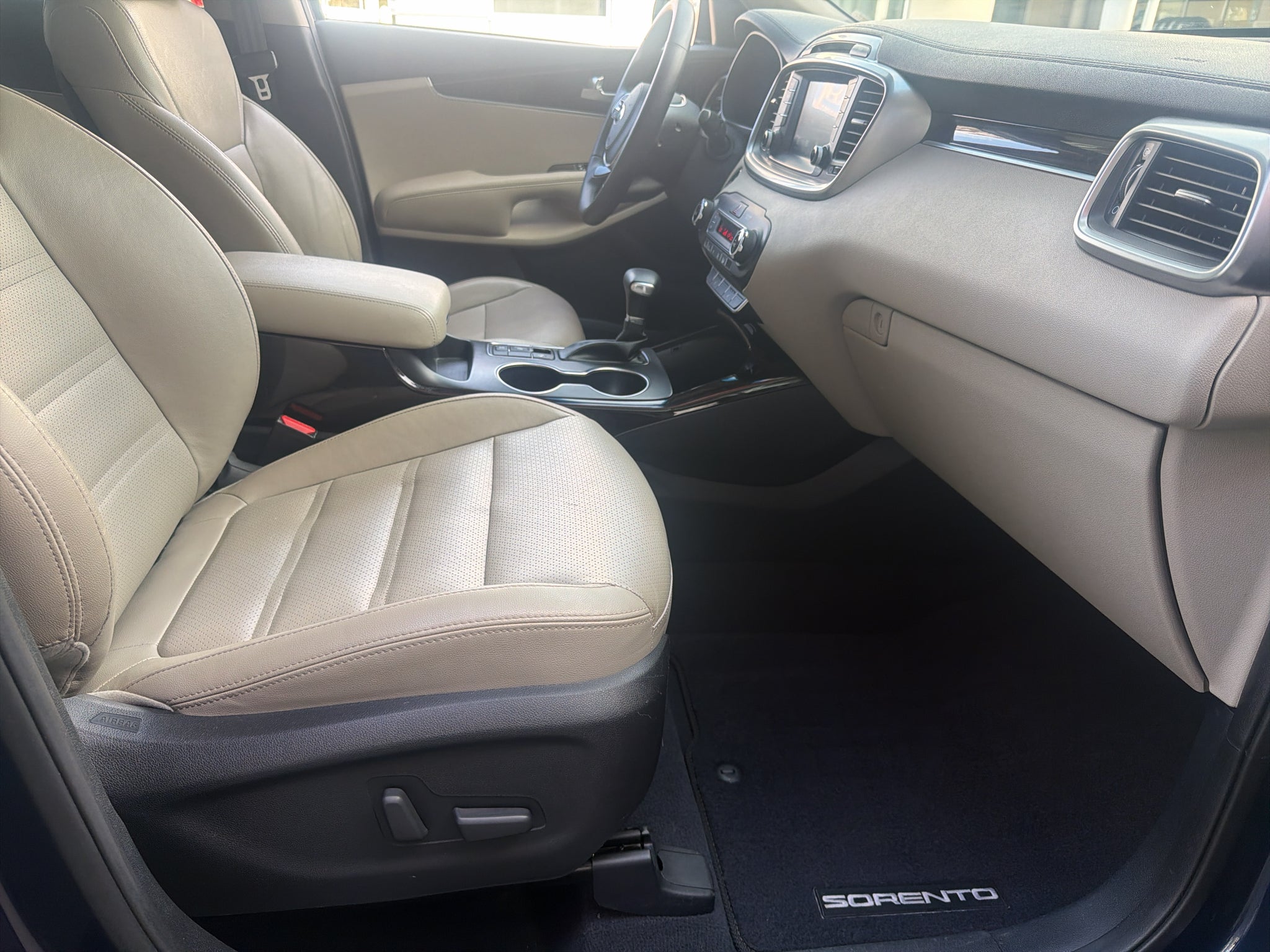 2019 Kia Sorento EX V6