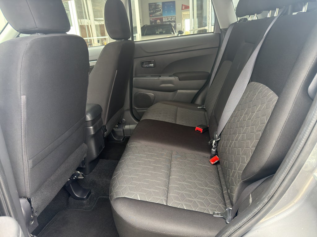 2024 Mitsubishi Outlander Sport ES