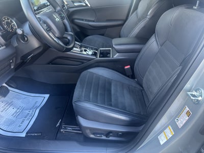 2024 Mitsubishi Outlander SE Black Edition