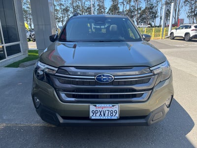 2025 Subaru Forester Premium