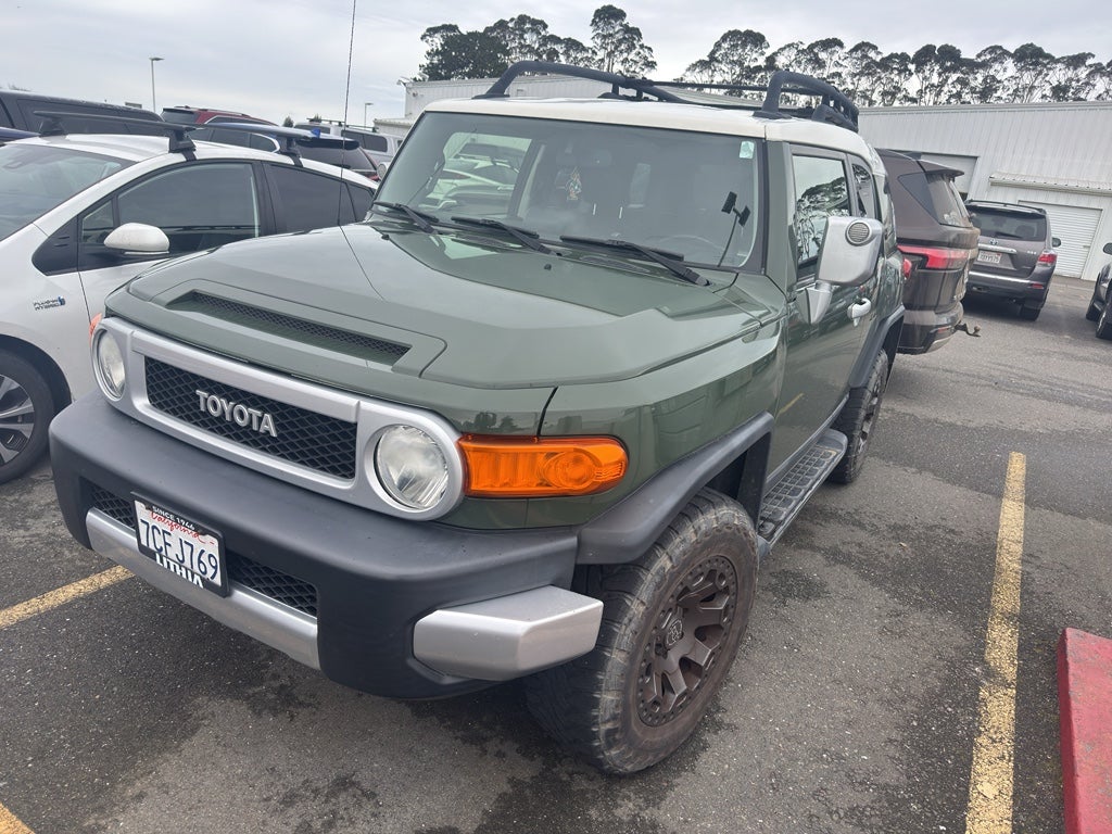 2014 Toyota FJ Cruiser Base