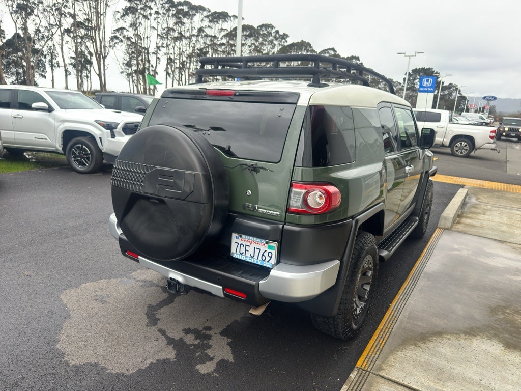 2014 Toyota FJ Cruiser Base