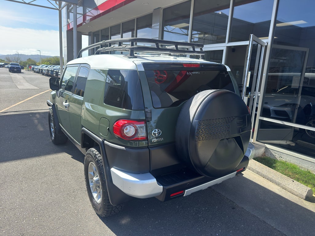 2013 Toyota FJ Cruiser Base