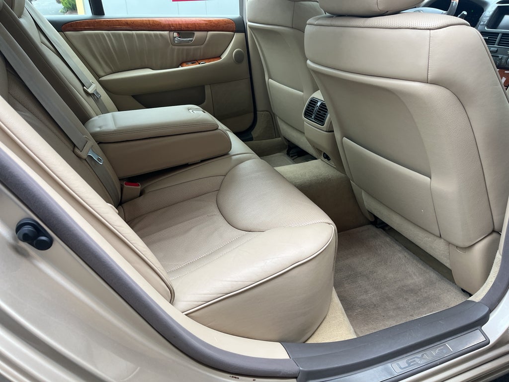2005 Lexus LS 430 Base
