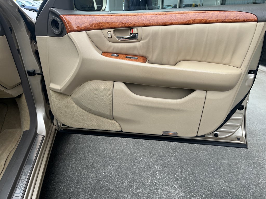 2005 Lexus LS 430 Base