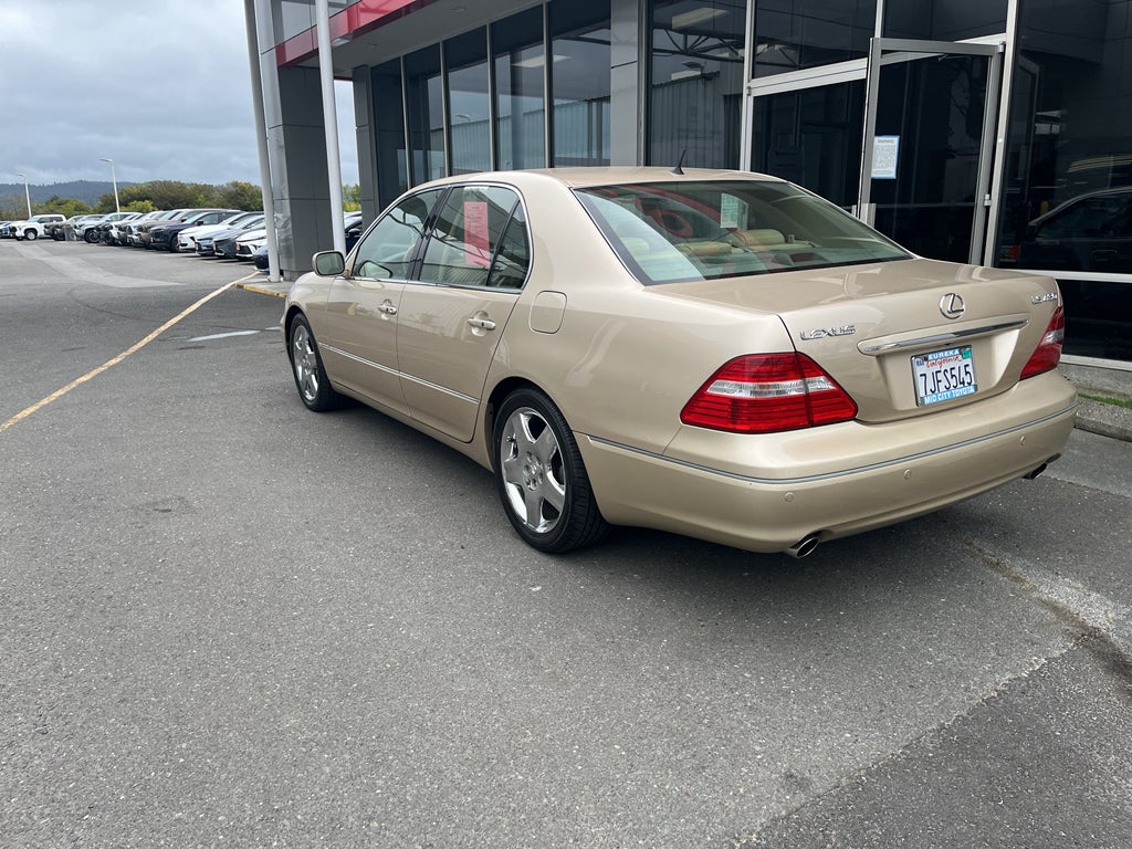 2005 Lexus LS 430 Base