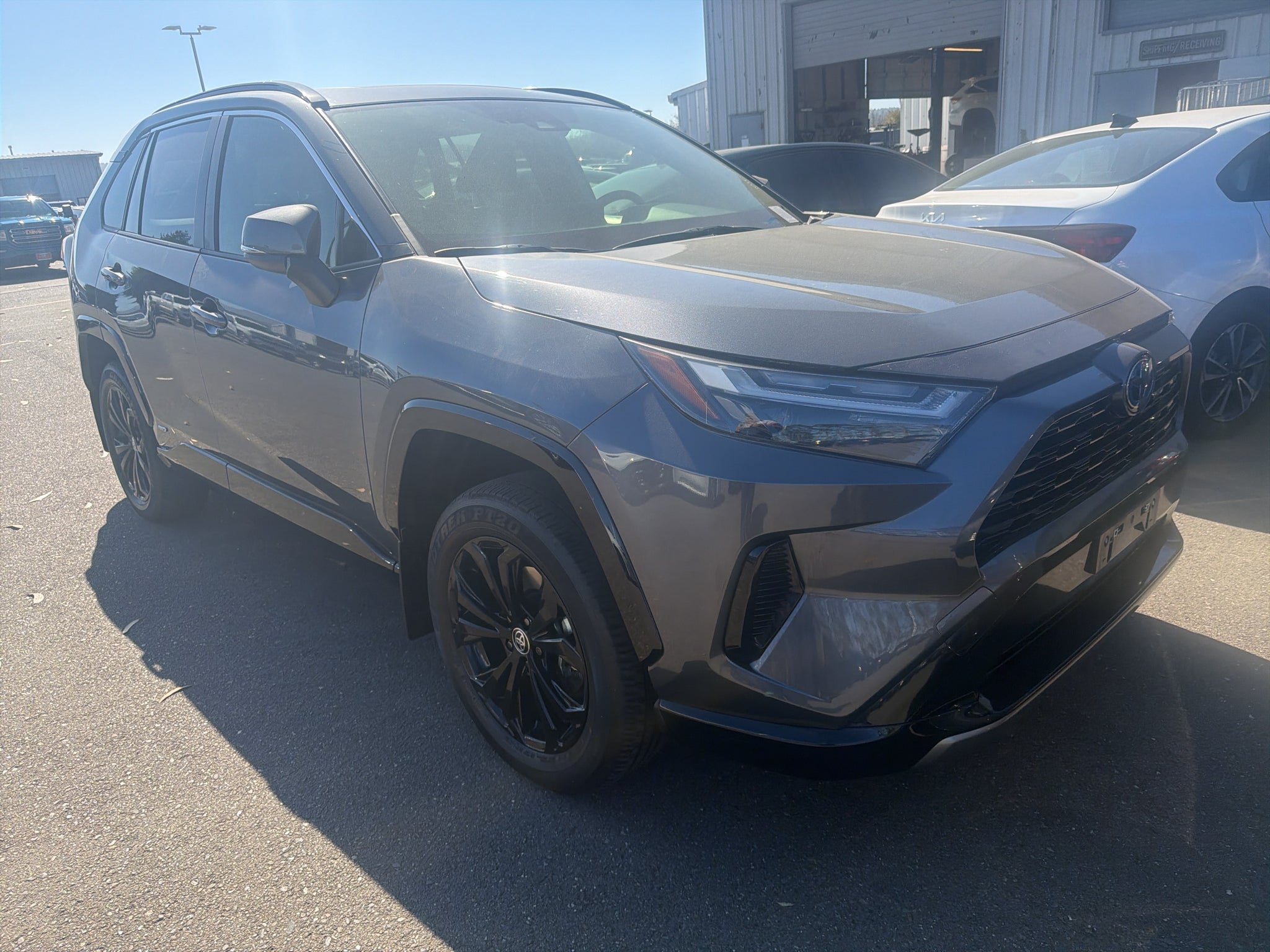 2022 Toyota RAV4 Hybrid SE