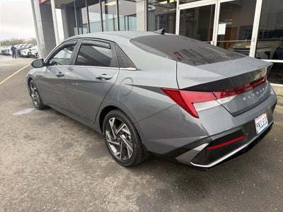 2024 Hyundai Elantra Hybrid Limited