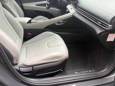 2024 Hyundai Elantra Hybrid Limited