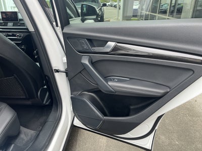 2020 Audi Q5 e Premium Plus