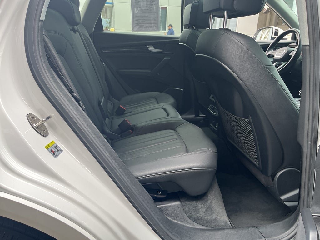 2020 Audi Q5 e Premium Plus