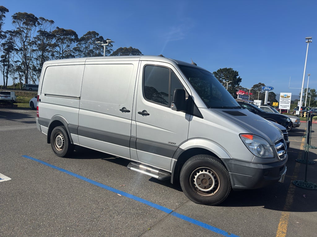 2011 Mercedes-Benz Sprinter 2500 Normal Roof