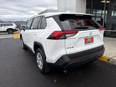 2025 Toyota RAV4 LE
