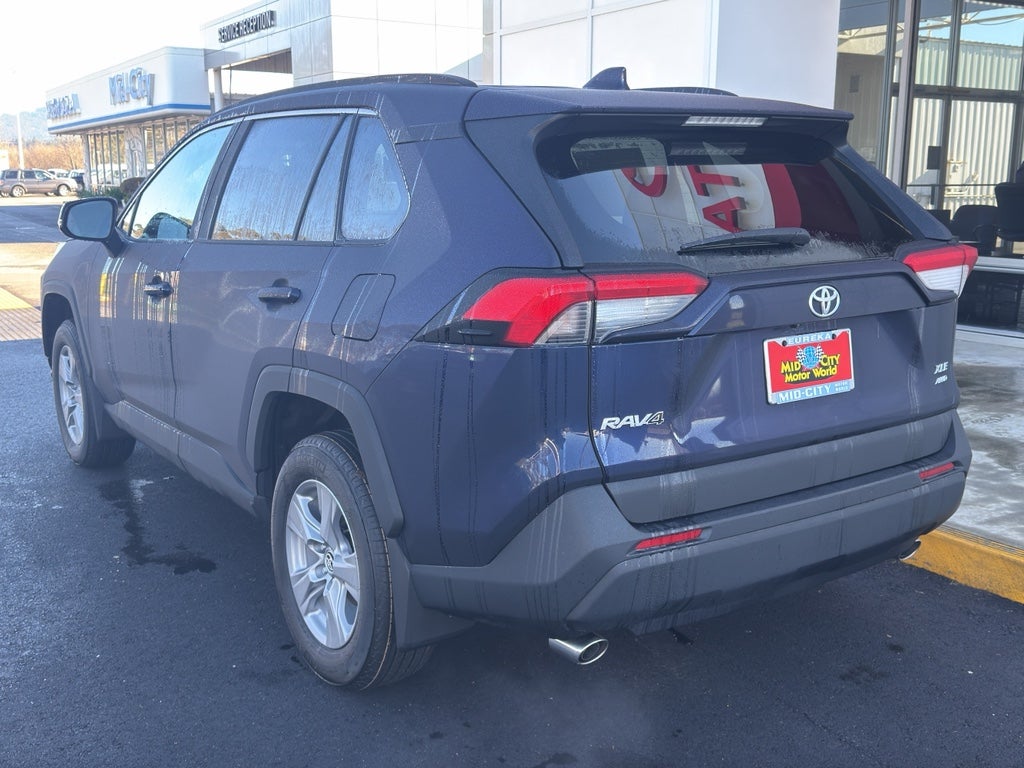 2025 Toyota RAV4 XLE