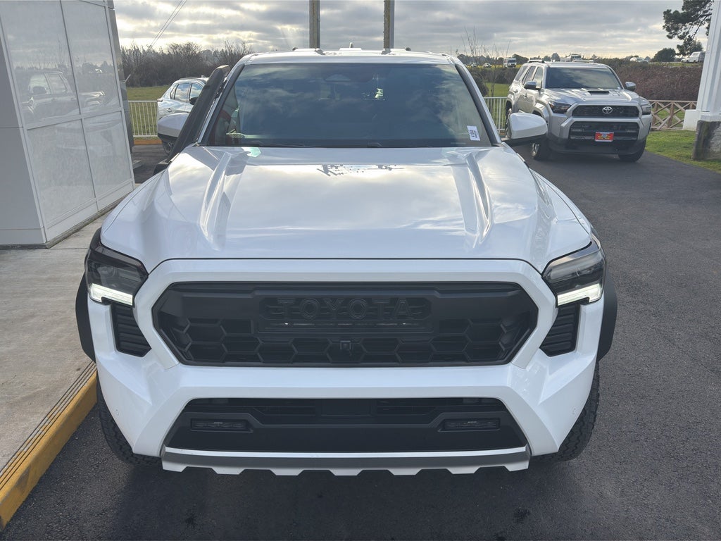 2026 Toyota Tacoma i-FORCE MAX Trailhunter