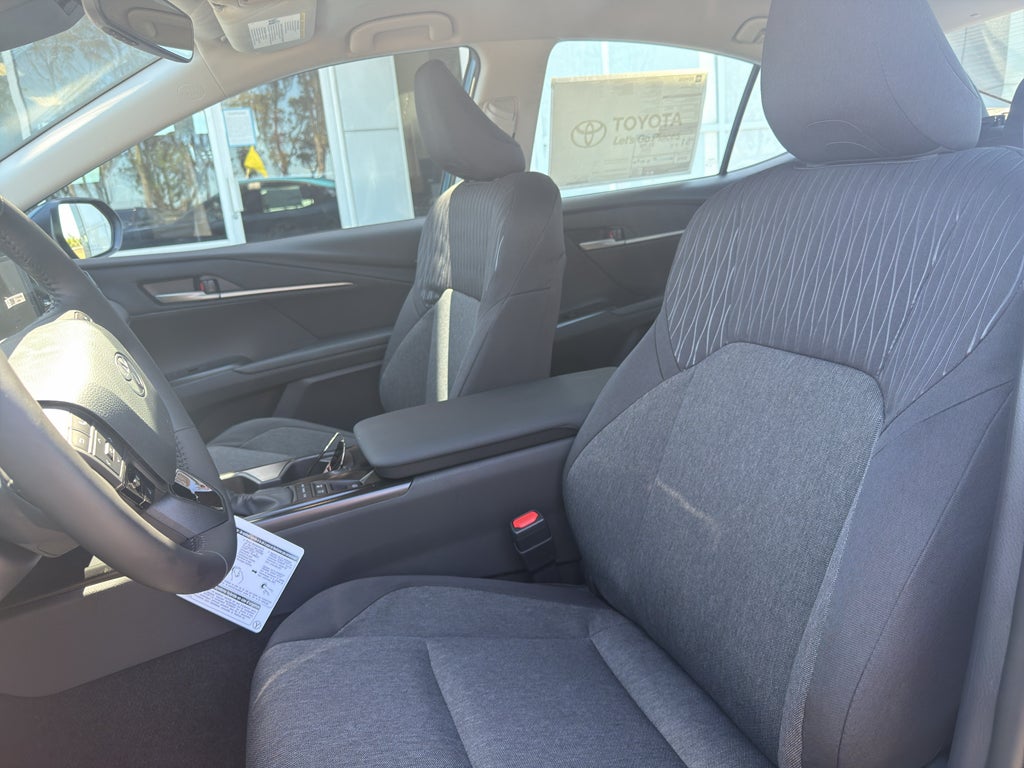 2026 Toyota Camry Hybrid LE