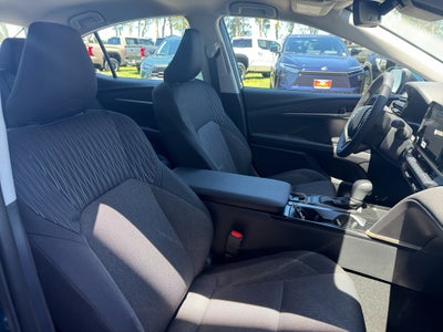 2026 Toyota Camry Hybrid LE