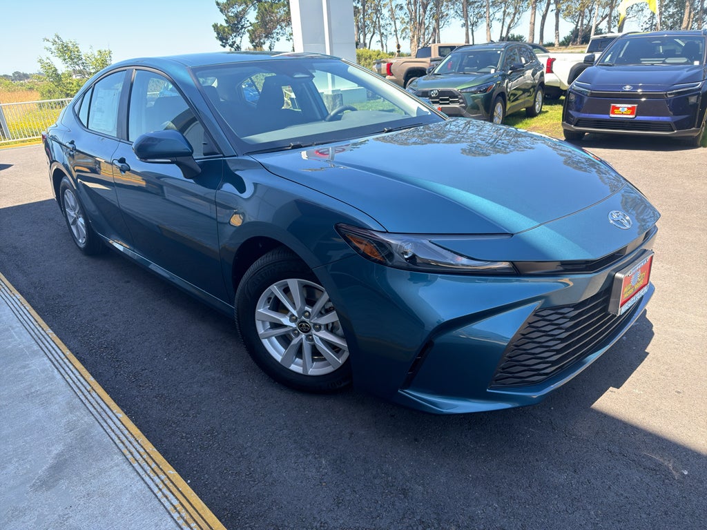2026 Toyota Camry Hybrid LE