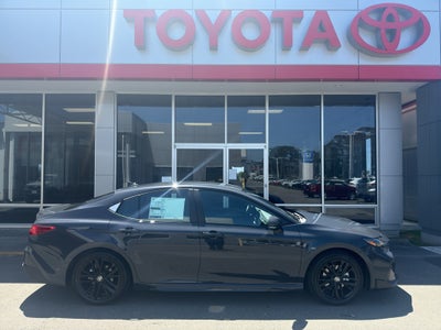 2026 Toyota Camry Hybrid SE